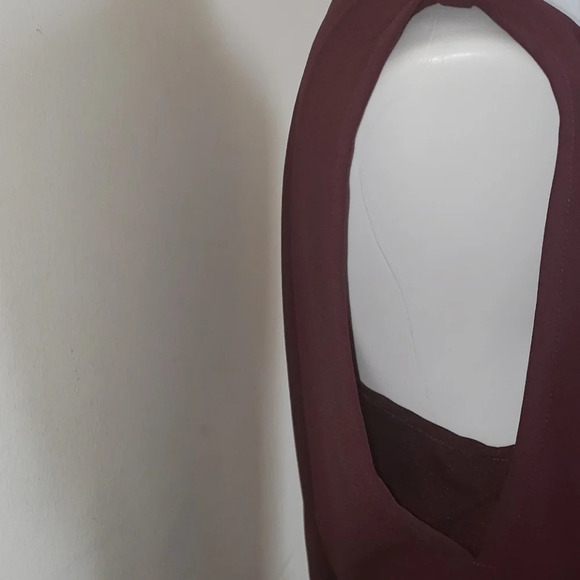 Halston Heritage Cap Sleeve Crepe Dress - Picture 8 of 16